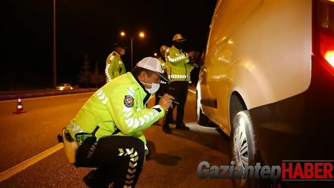 Yurt genelindeki kış lastiği denetiminde 2 bin 677 sürücüye işlem