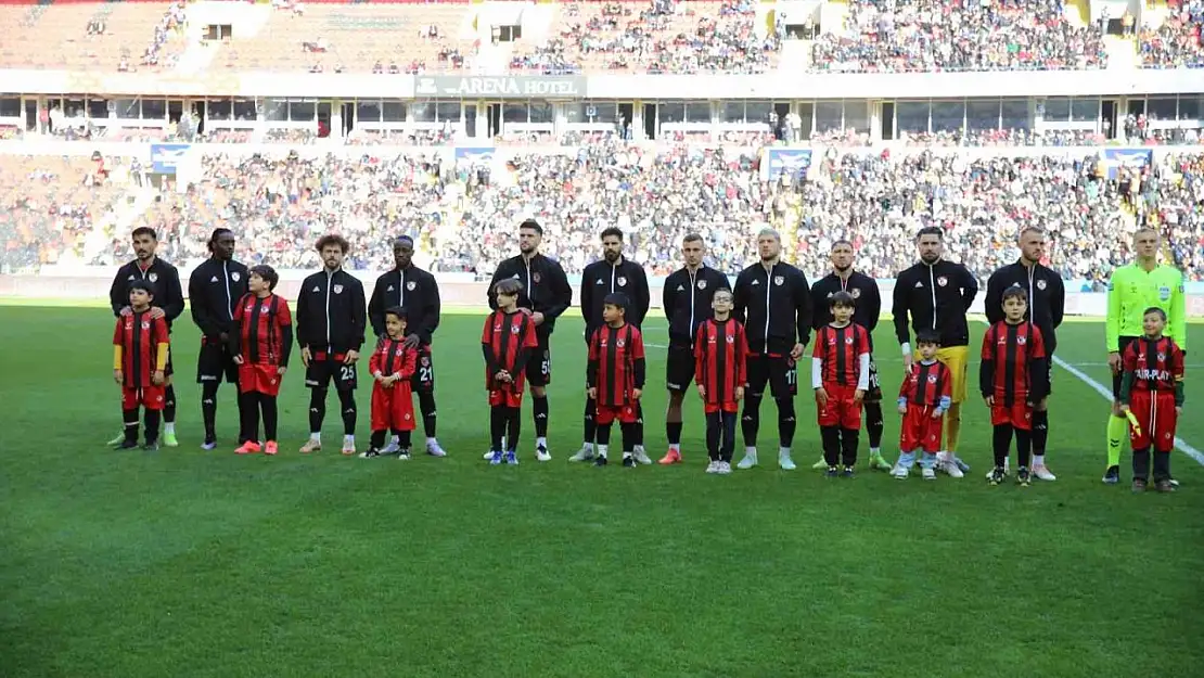 Ziraat Türkiye Kupası: Gaziantep FK: 0 - Fenerbahçe: 2 (Maç devam ediyor)