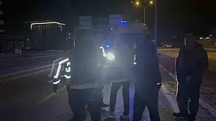 Karşıya geçmek isterken otomobilin çarptığı kadın ağır yaralandı