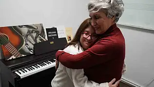 Osmaniye'deki otobüs kazasında ağır yaralanan Ayşegül Bayrak 60 günlük yaşam savaşını kaybetti