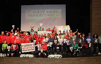 7. Gazi Yarı Maratonu'nda ödüller sahiplerini buldu