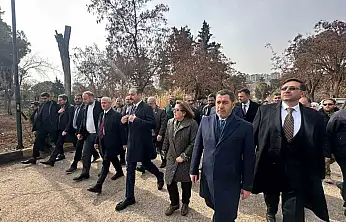 AK Parti Gaziantep Milletvekili Bünyamin Bozgeyik: 'Halep huzura koşuyor'