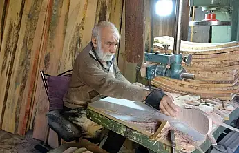 Baba mesleğini 62 yıldır sürdürüyor