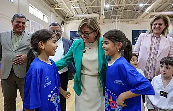 Başkan Şahin, Yaz Okulları'ndan yararlanan çocuklarla bir araya geldi