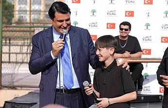 Başkan Yılmaz gençlerle bir arada