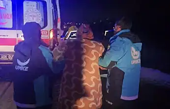 Doğum sancısı başlayan kadının imdadına karlı yolları aşan UMKE ekipleri yetişti