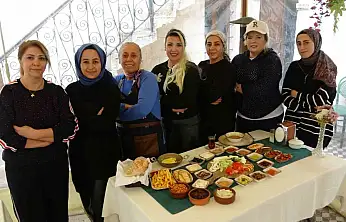 Eşlerinden imza karşılığında toplanan kadınlar önce kooperatif kurdu, sonra restoran açtı