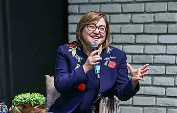 Fatma Şahin zirveyi bırakmadı