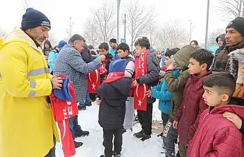 Gaziantep Büyükşehir'den çocuklara kar hediyesi
