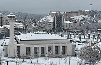 Gaziantep güne beyaz örtü ile uyandı