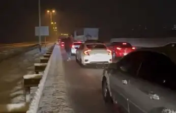 Gaziantep-Kahramanmaraş karayolunda kar esareti