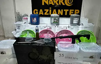 Gaziantep'te 55 litre sıvı metamfetamin ele geçirildi, 3 şahıs tutuklandı