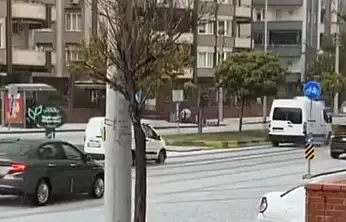 Gaziantep'te dolu etkili oldu: Cadde ve sokaklar beyaza büründü