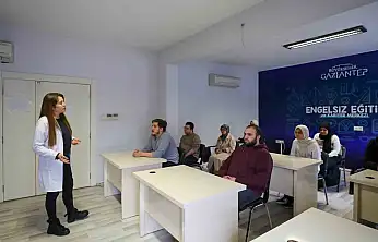 Gaziantep'te görme engelli kursiyerler için E-KPSS eğitim desteği