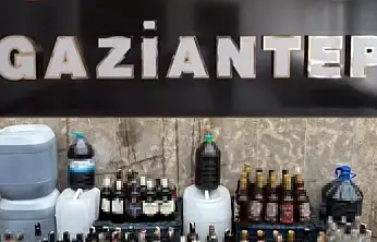 Gaziantep'te kaçak alkol operasyonu: 2 gözaltı