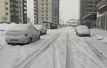 Gaziantep'te kar yağışı devam ediyor