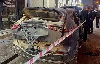 Gaziantep'te park halindeki otomobilde bulunan mutfak tüpü patladı: 1 yaralı