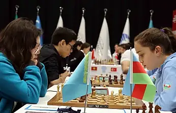 Gaziantep'te satranç tarihine geçen çifte şampiyona heyecanı sürüyor