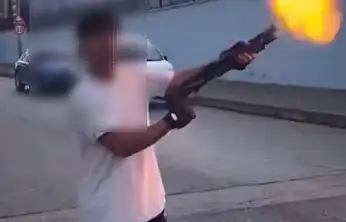 Gaziantep'te şok görüntüler: 3 şahıs pompalı tüfekle rastgele ateş açtı