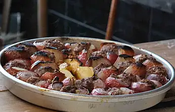 Gazianteplilerin doğal antibiyotiği soğan kebabı