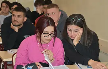 Gençler üniversite hayallerine ücretsiz kavuşuyor