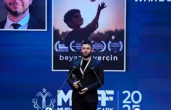 HKÜ mezunu ve yüksek lisans öğrencisi Berkay Ellek'in Yapay Zeka ile Ürettiği 'Sultan'ın Taşı' filmi Berlin'de Türkiye'yi temsil edecek