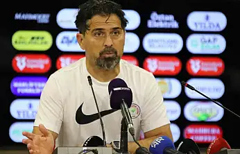 İlhan Palut: 'Sahadaki görüntüye göre beraberliğin ideal bir sonuç olduğunu söyleyebilirim'