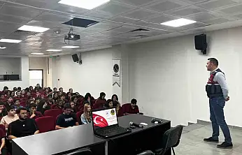 Jandarmadan öğrencilere siber güvenlik eğitimi