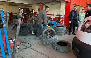 Lastikçilerde kış yoğunluğu: Sürücüler kış lastiği değişimi için akın ediyor