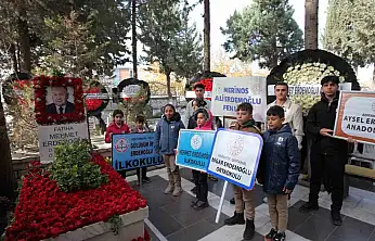 Merinos Onursal Başkanı Merhum Mehmet Erdemoğlu mezarı başında anıldı