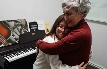 Osmaniye'deki otobüs kazasında ağır yaralanan Ayşegül Bayrak 60 günlük yaşam savaşını kaybetti