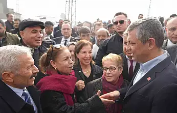 Özgür Özel Nurdağı'nda depremzedelerle bir araya geldi