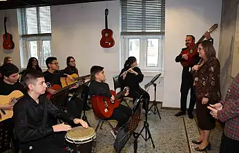 Şahin'den yarıyıl tatili atölyelerine ziyaret