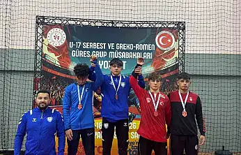 Şahinbey Belediye Spor, U17 güreşte grup şampiyonu