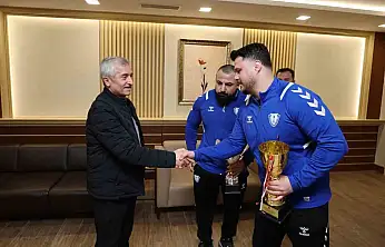 Şahinbey'in şampiyon güreşçilerinden büyük başarı