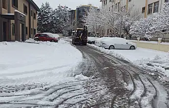 Şehitkamil'de karla mücadele aralıksız sürüyor