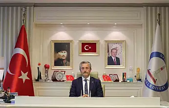 Tahmazoğlu Öğretmenler Günü'nü kutladı