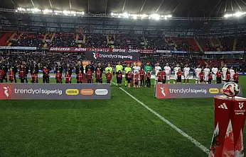 Trendyol Süper Lig: Gaziantep FK: 0 - Eyüpspor: 1 (Maç devam ediyor)