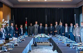 Yıldırım: 'Diplomasiyi ticaretle, ticareti kalkınmayla birleştirmek istiyoruz'