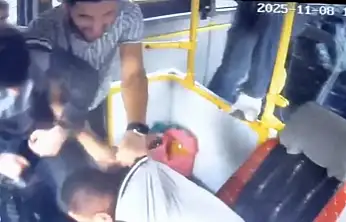 Yolcu ile tartışan halk otobüsü şoförüne meydan dayağı
