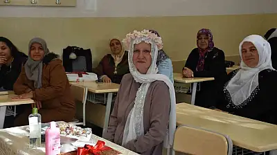 Alman kadın, Kur'an-ı Kerim'den etkilenip Müslüman oldu