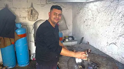 Baba-oğul kalaycılık mesleğini yaşatmaya çalışıyor