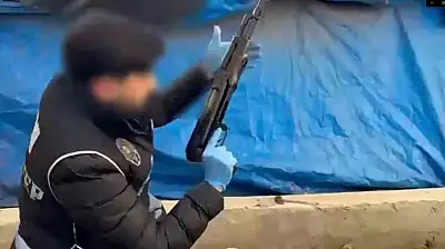 Gaziantep'te kaçak silahları toprağa gömen 2 şüpheli tutuklandı