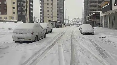 Gaziantep'te kar yağışı devam ediyor