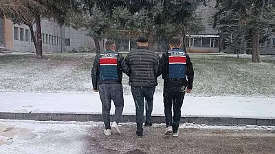 Kesinleşmiş 10'ar yıl cezayla aranan 2 şahıs yakalandı