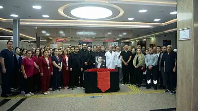 Mustafa Kemal Atatürk, Özel Hatem Hastanesi'nde düzenlenen törenle anıldı