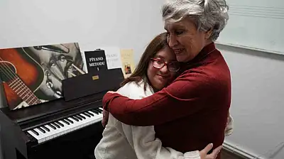 Osmaniye'deki otobüs kazasında ağır yaralanan Ayşegül Bayrak 60 günlük yaşam savaşını kaybetti