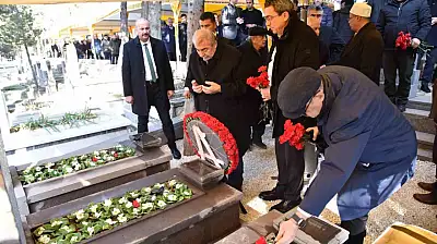 SANKO'nun kurucusu Sani Konukoğlu, mezarı başında anıldı