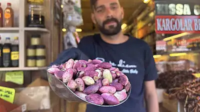 Yeni mahsul Antep fıstığı tezgaha indi