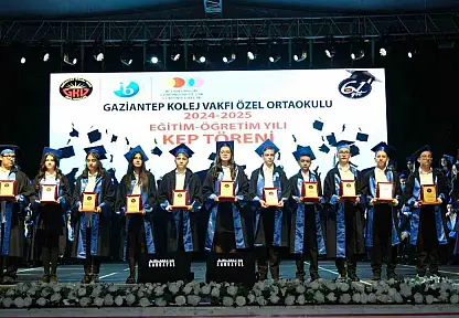 GKV Ortaokul mezunlarını uğurladı